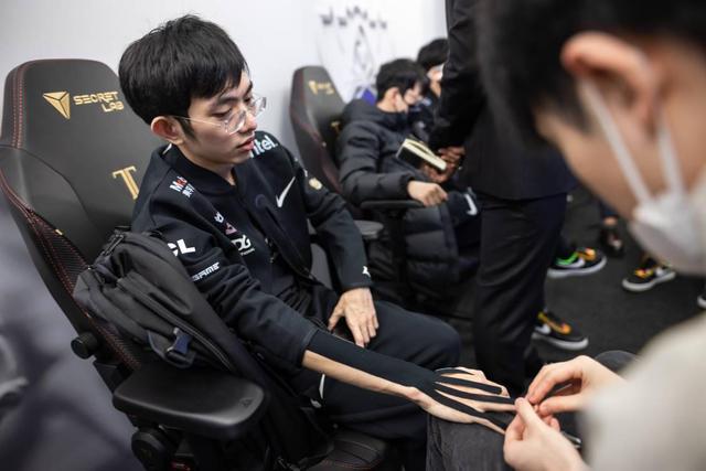 全球热议！S赛场外八卦引关注的简单介绍