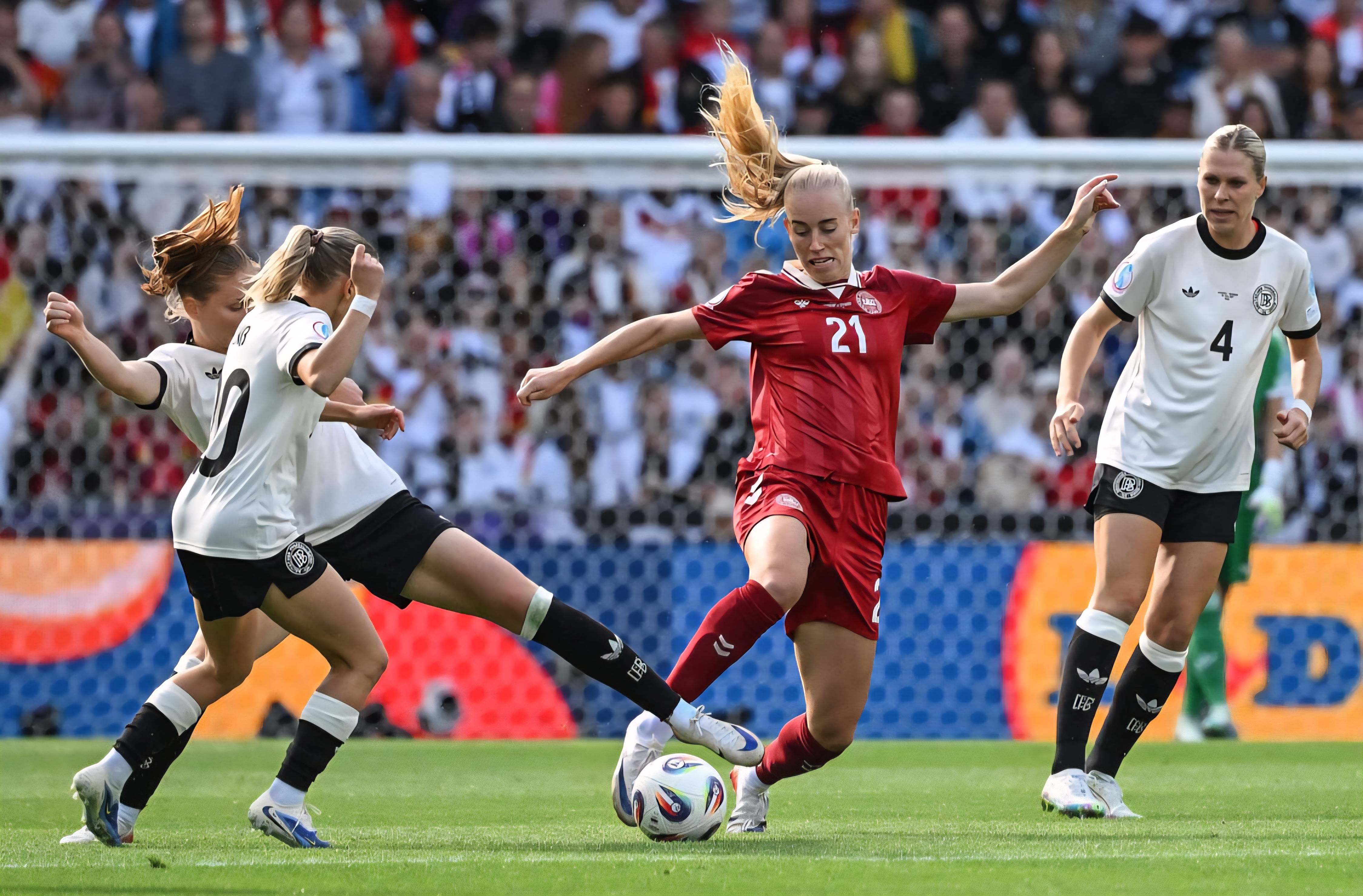 德国队鏖战波兰队，波尔刷新纪录