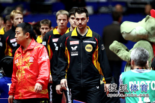 德国队轻取英格兰队，张继科扛起全队