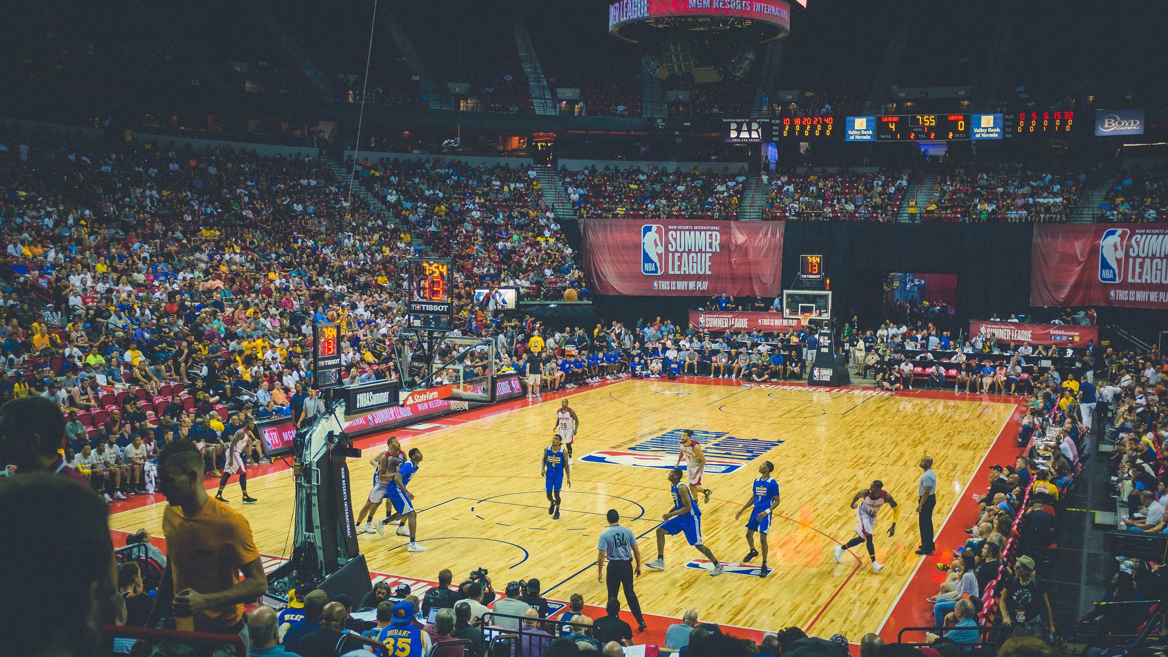 唯一性的诠释，东契奇进攻端无人可挡，灰熊与湖人的共同挑战