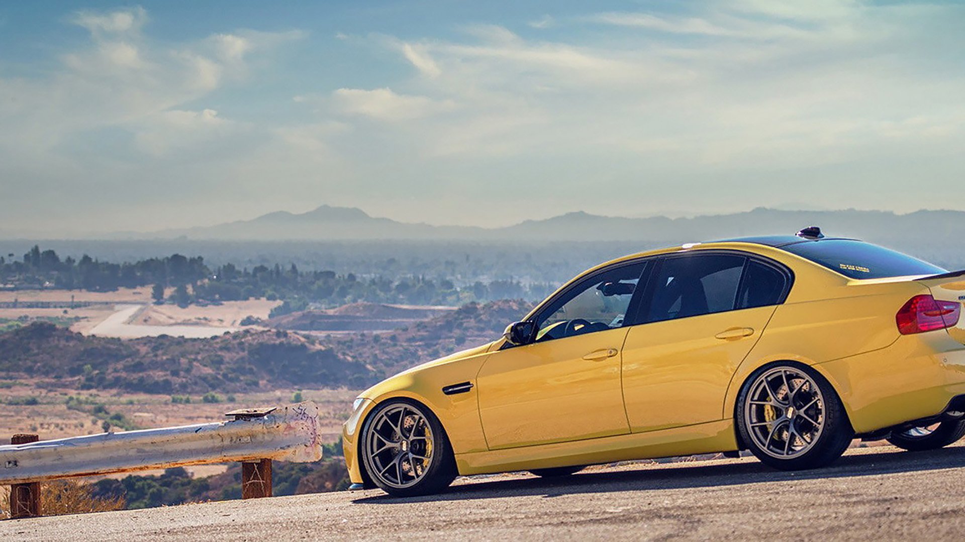 欧洲足球的洲际荣光时刻，当佛罗伦萨在沙特捧杯，萨拉赫在英超加冕